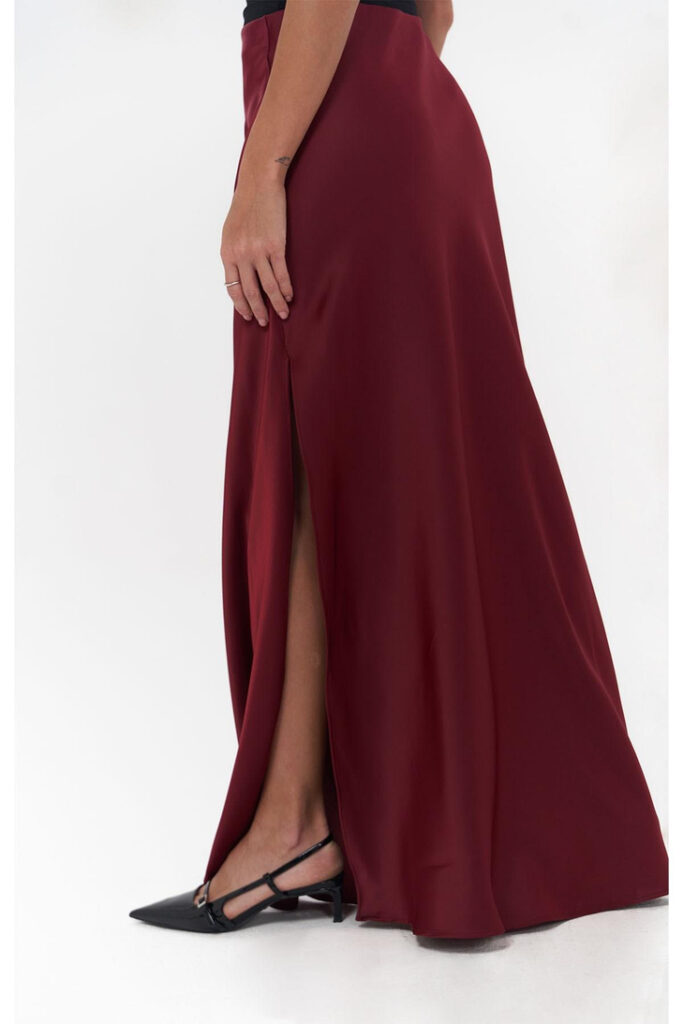 Cecil Yırtmaç Detay Bordo Saten Etek