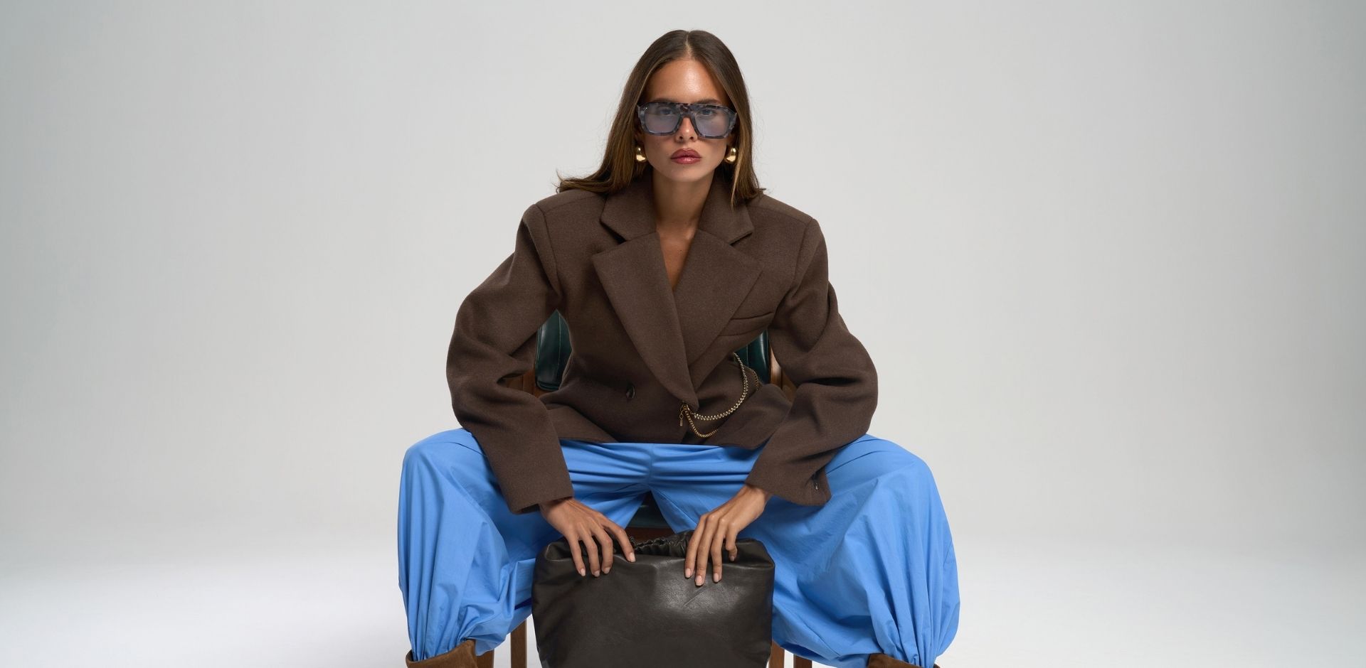 Belden Oturtmalı Blazer Ceket Nasıl Kombinlenir? 